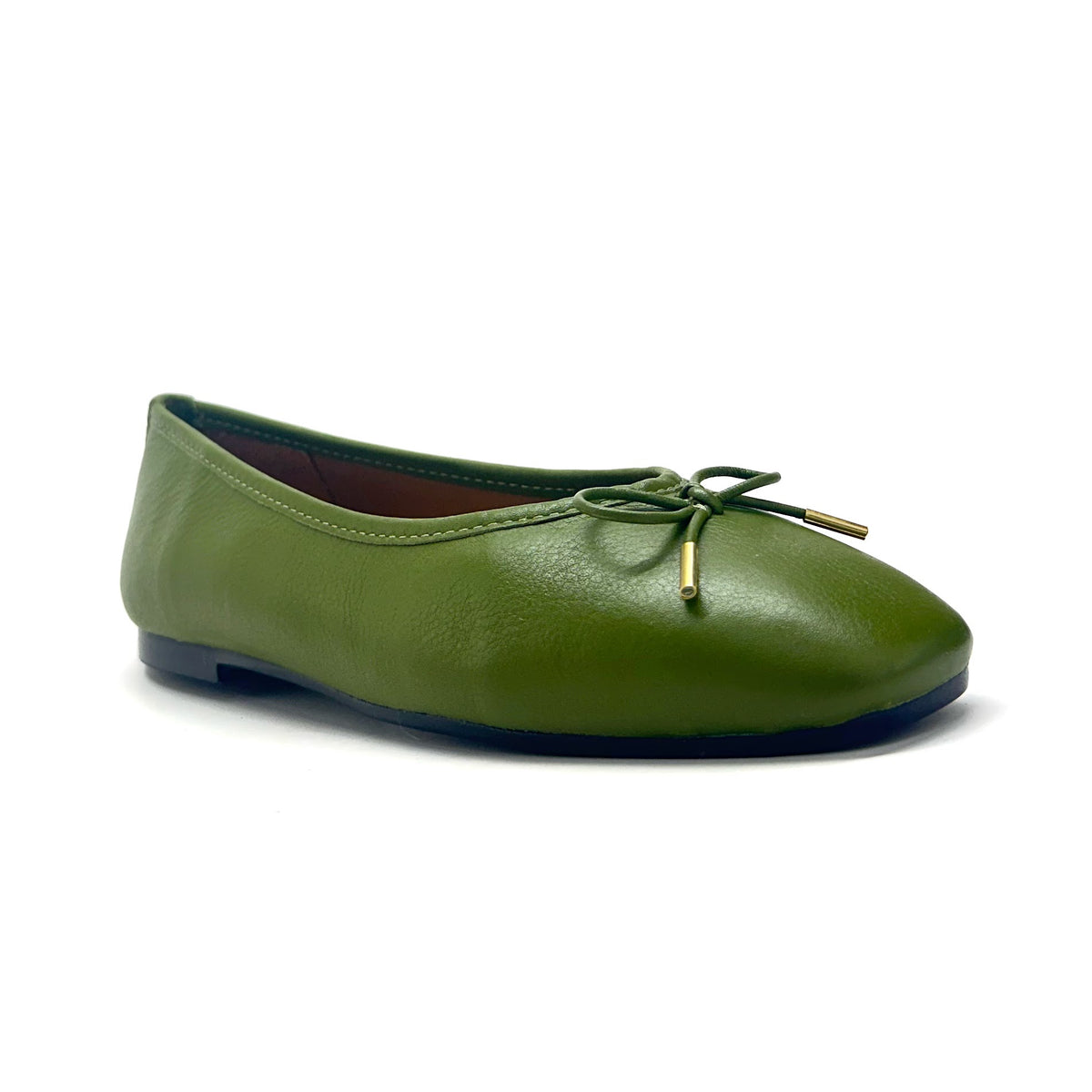 Ballerina con lazo en color Apo Avocado — Esenciales II de María Conchita Alcalá