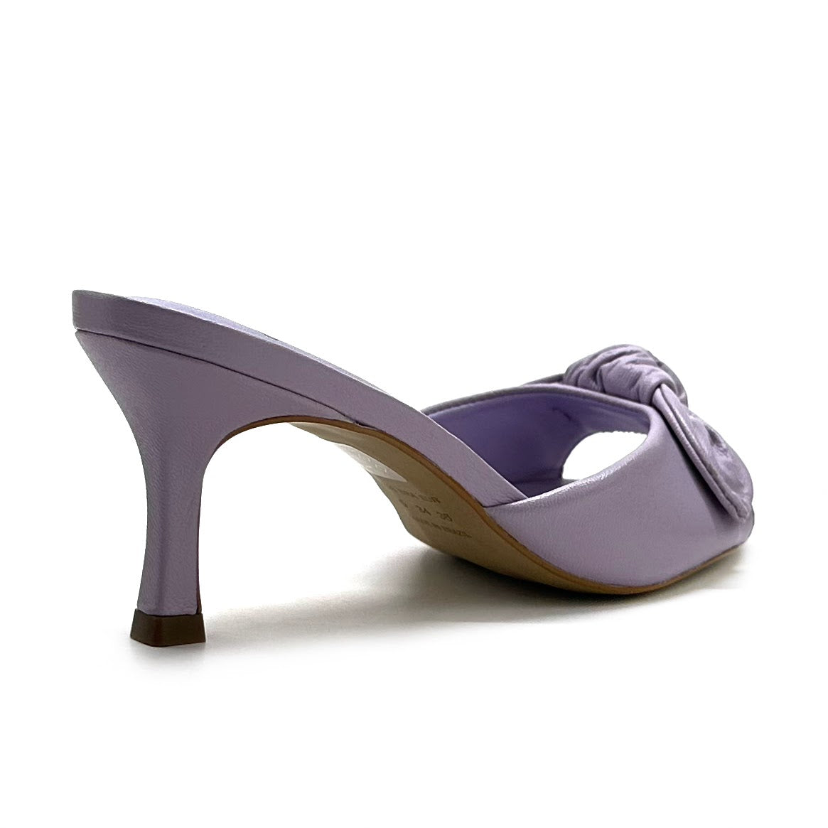 Mule Iris con nudo en color Lavender — Esenciales II de María Conchita Arcalá