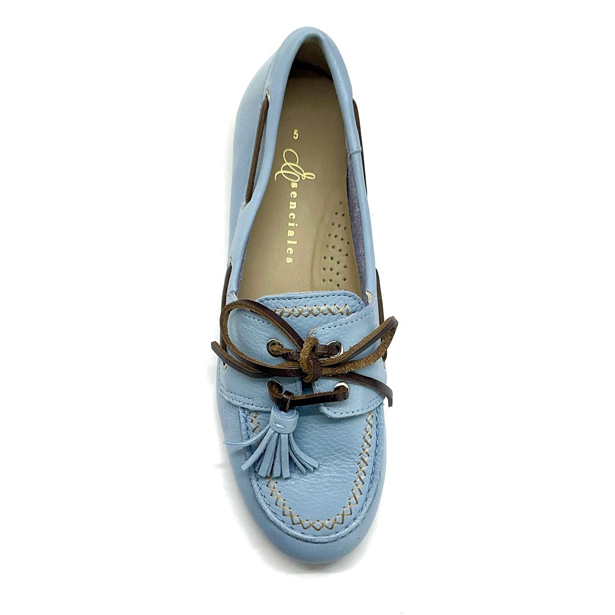 Mocasín náutico de gamuza en color Candy Blue — Esenciales II de María Conchita Alcalá