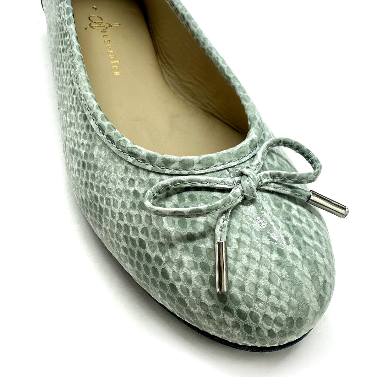 Ballerina Signature con lazo en color Python Aqua — Esenciales II de María Conchita Alcalá