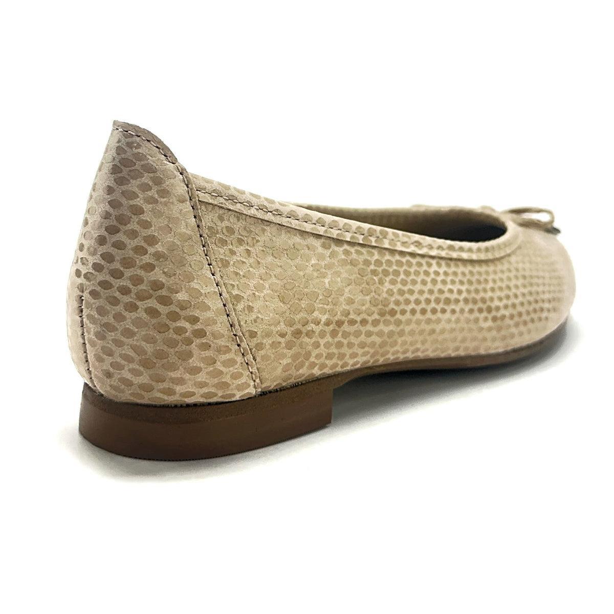 Ballerina Signature con lazo en color Python Nude — Esenciales II de María Conchita Alcalá