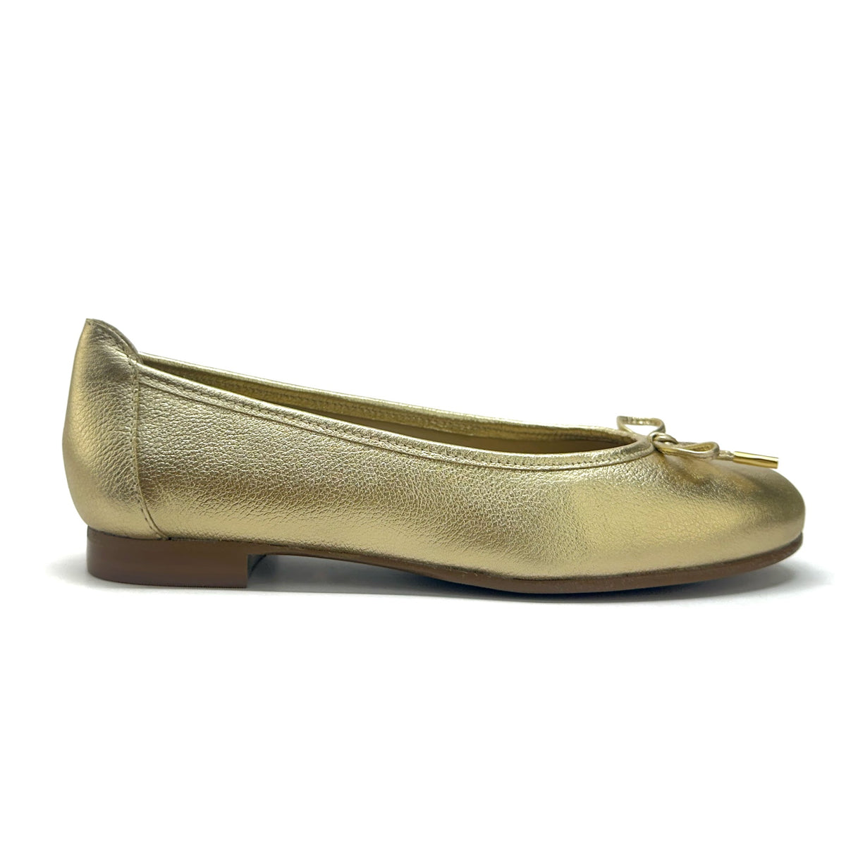 Ballerina Signature con lazo en color Napa Ouro — Esenciales II de María Conchita Alcalá