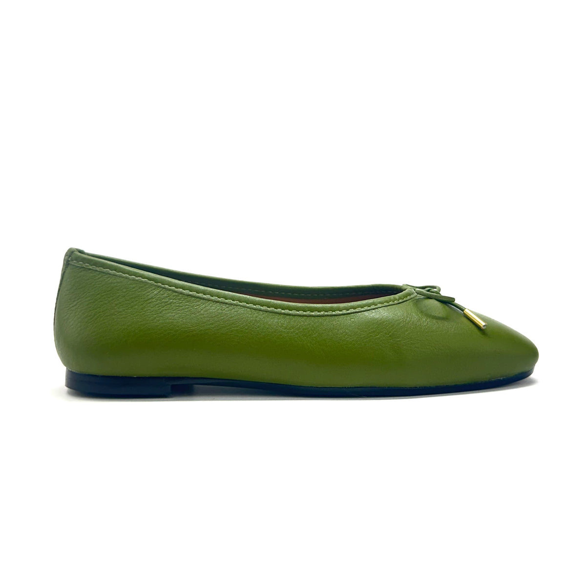 Ballerina con lazo en color Apo Avocado — Esenciales II de María Conchita Alcalá