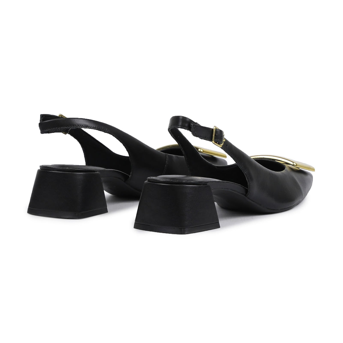 Slingback de tacón cuadrado con hebilla