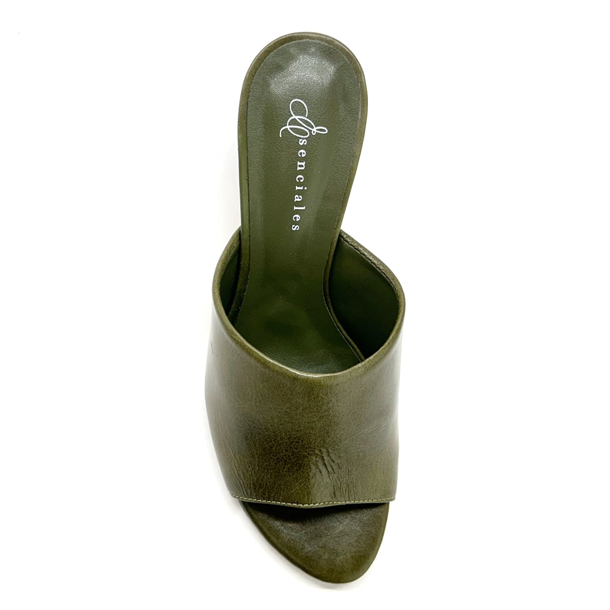 Mule Nova de tacón fino en color Olive — Esenciales II de María Conchita Alcalá