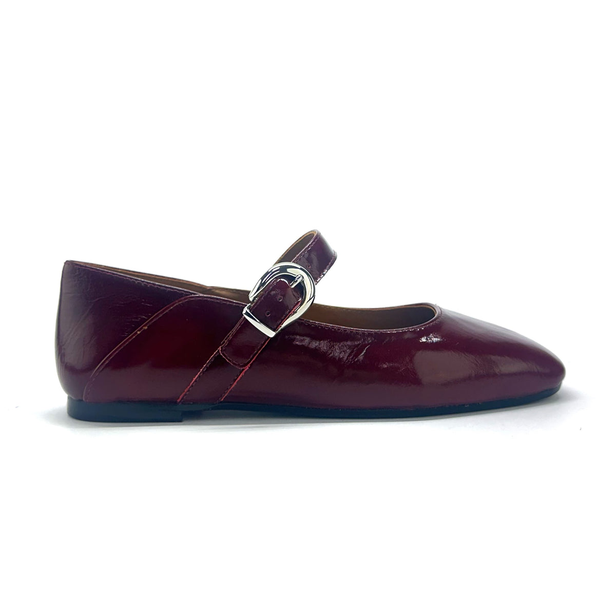 Mary Jane con hebilla en color Bordo — Esenciales II de María Conchita Alcalá