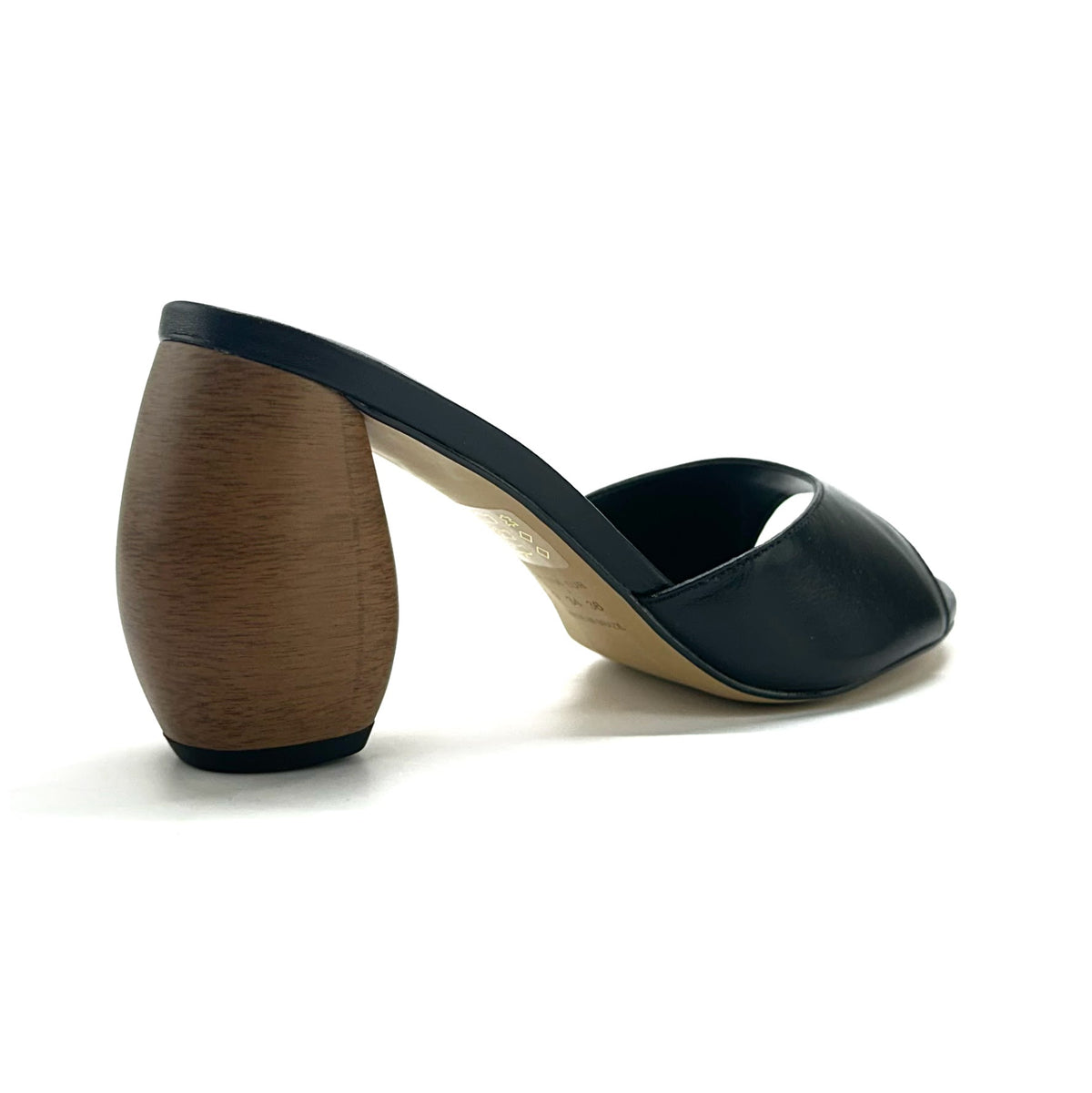 Mule Luna de tacón escultural en color Black — Esenciales II de María Conchita Alcalá