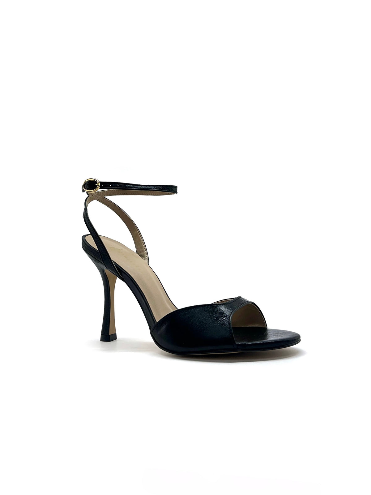 Sandalia Stella de tacón alto en color Black — Esenciales II de María Conchita Alcalá