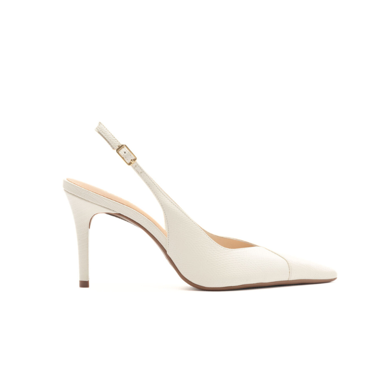 Slingback de punta con tacón alto