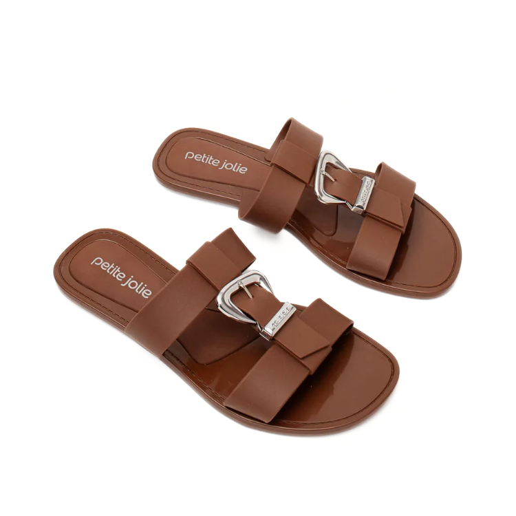 Slide plana con hebilla en color Chocolat