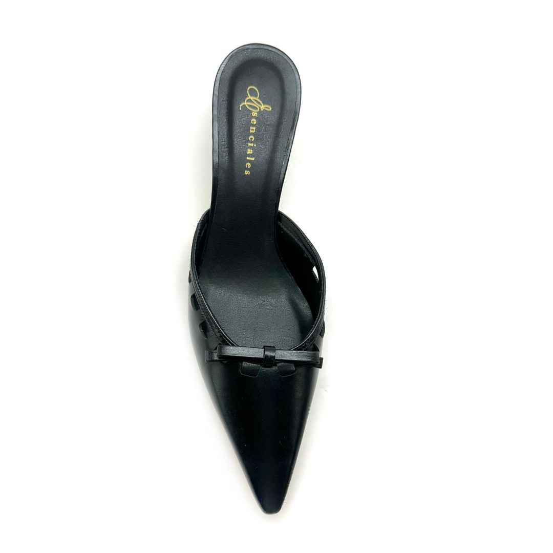 Mule Bella de tacón kitten en color Black — Esenciales II de María Conchita Alcalá