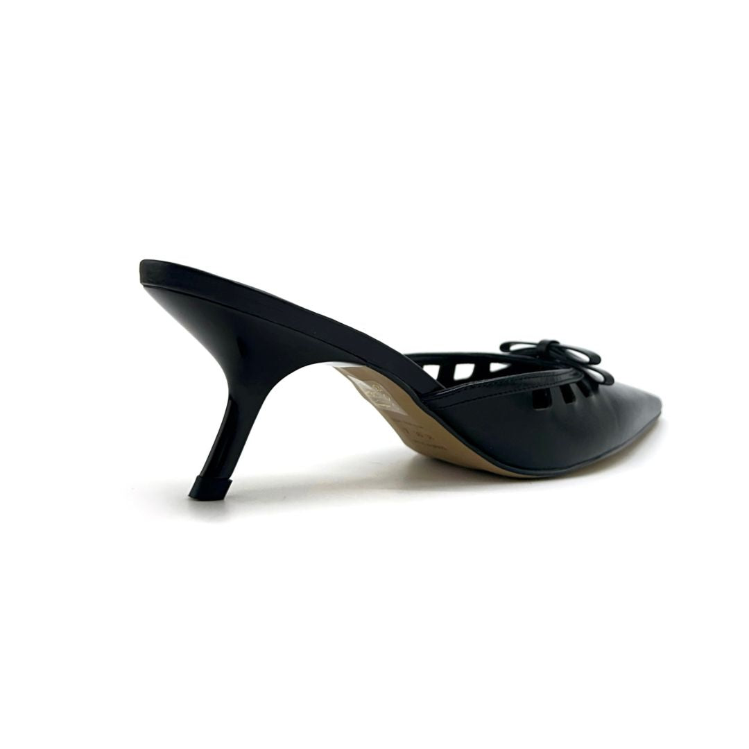 Mule Bella de tacón kitten en color Black — Esenciales II de María Conchita Alcalá