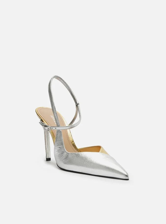 Zapato de punta con tiras cruzadas al tobillo