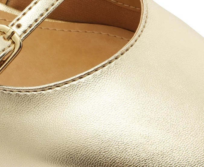 Slingback de punta cuadrada y tacón bajo