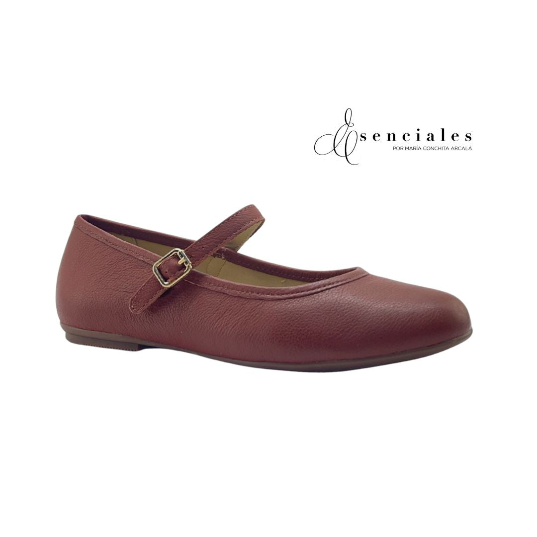 Mary Jane Redonda de piel en color Rusty — Esenciales II de María Conchita Alcalá