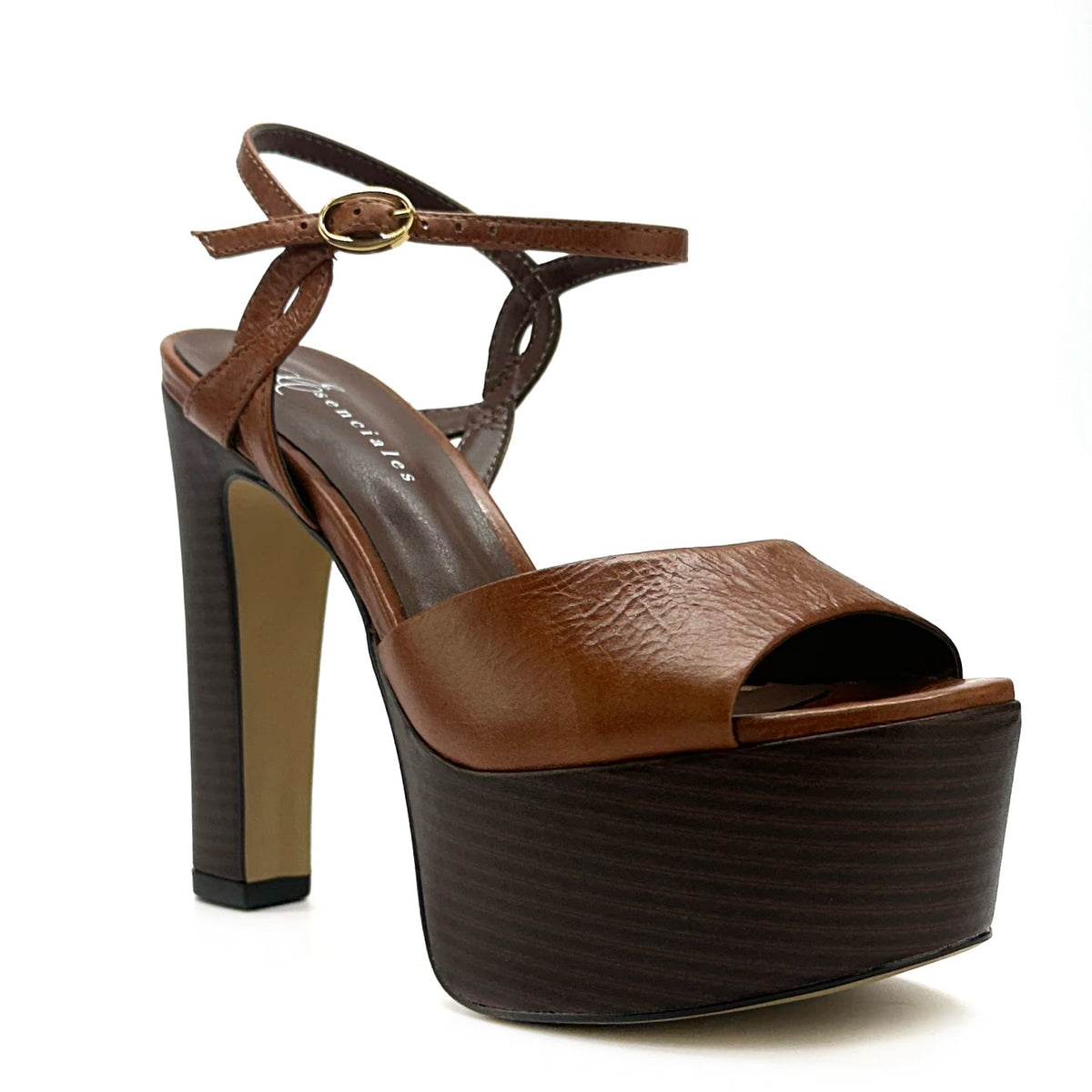 Sandalia Soleil de plataforma en color Brown — Esenciales II de María Conchita Alcalá